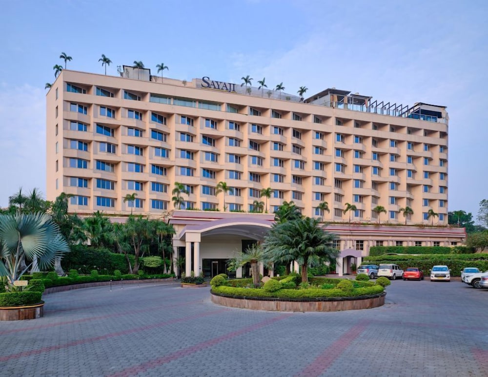 Sayaji Hotel 4/69