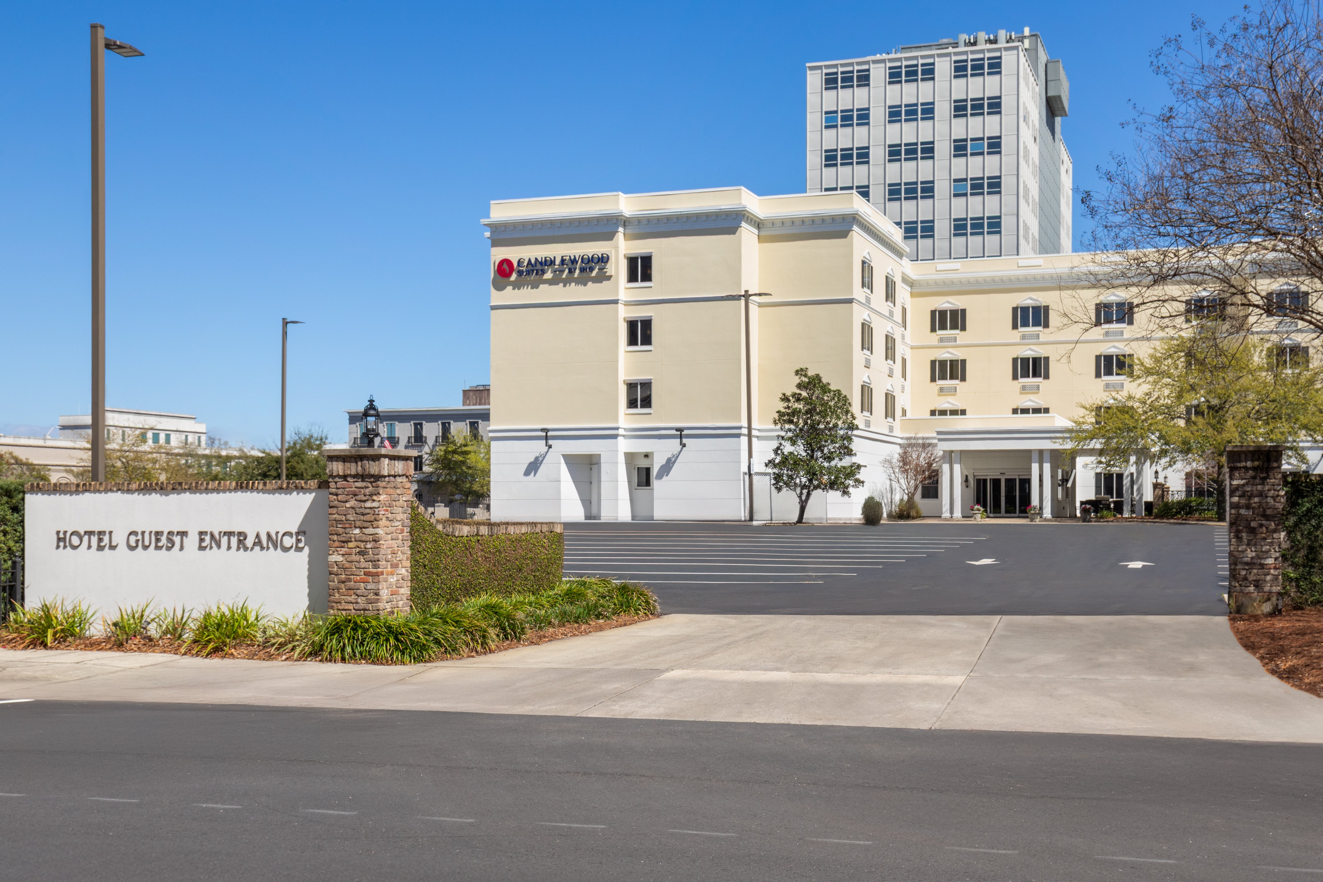 Candlewood Suites Mobile-Downtown 37/41