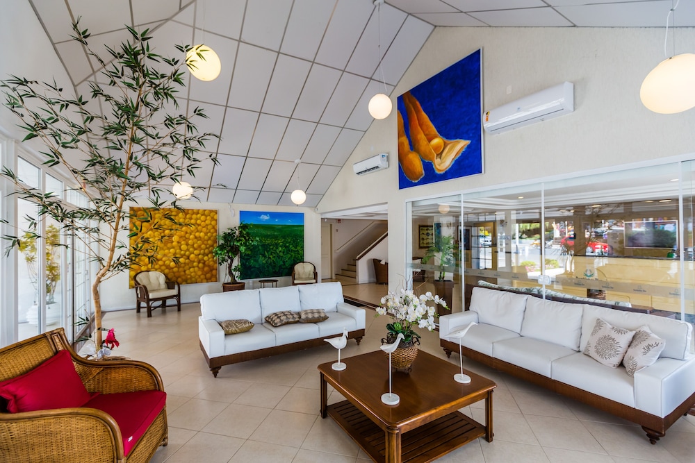 Bombinhas Blue Suites 10/19