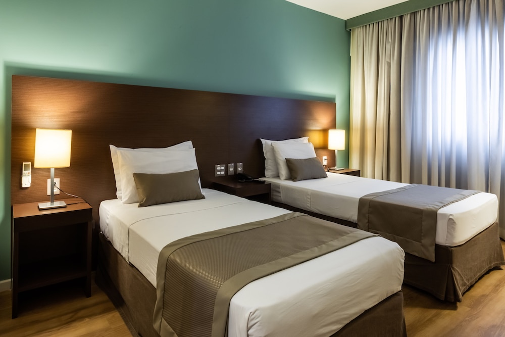 Superior, Twin Beds