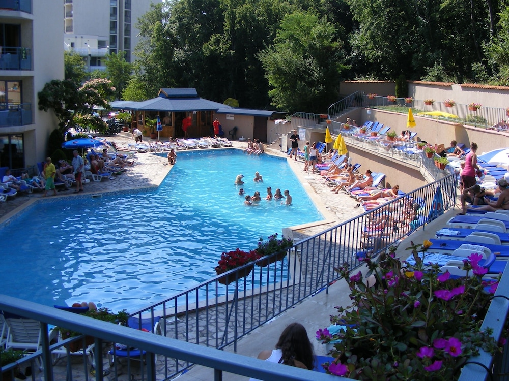 Regina Hotel 23/31