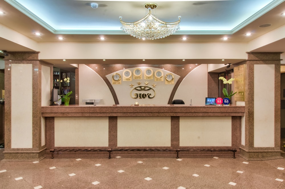 Uyut Hotel 13/69