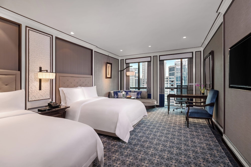 Royal, Double Bed, THE ATHENEE HOTEL, A LUXURY COLLECTION HOTEL BANGKOK 4/6