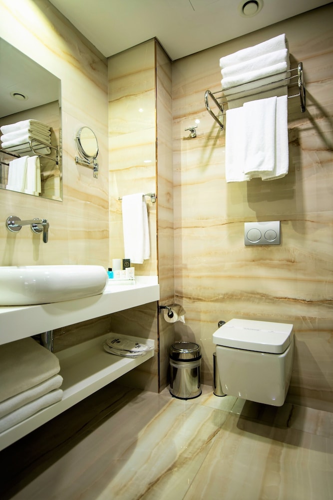 غرفة قياسية ثلاثية بسرير مزدوج وسرير فردي، Boss Sultanahmet Hotel 4/5