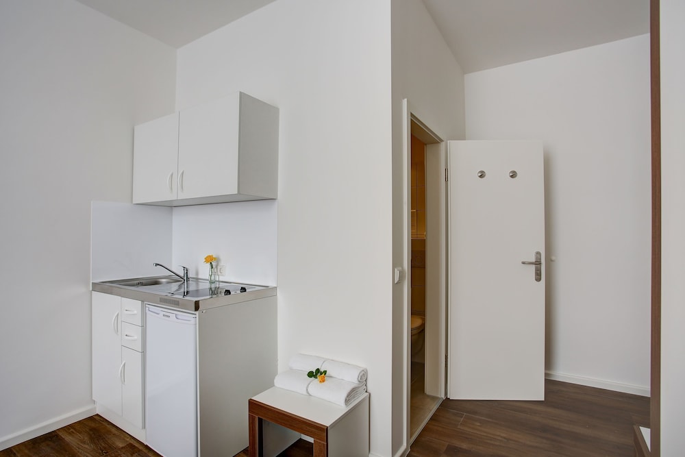INA Boutique 030 Hannover-City 25/42