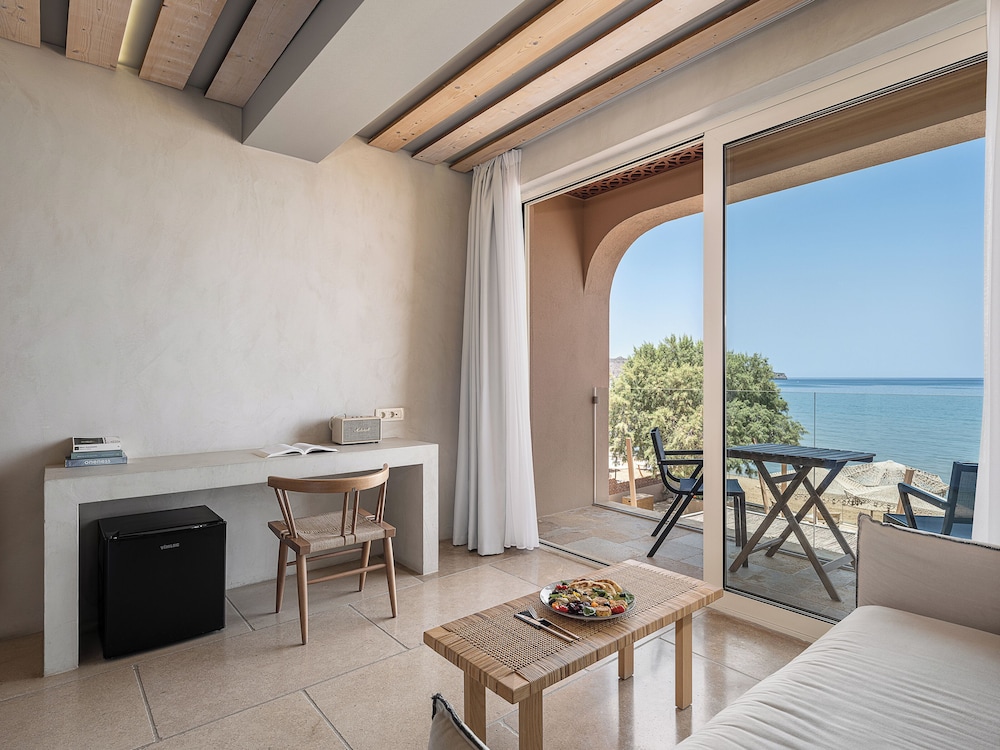 The Theodore Boutique Hotel 29/50