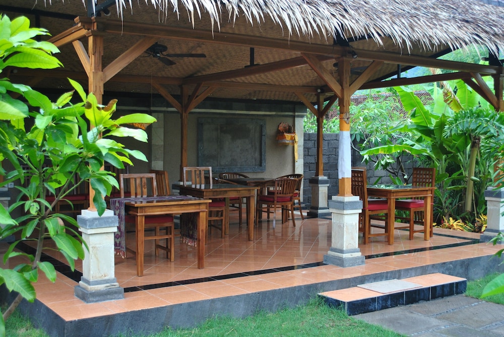 Trijaya Guest House 8/72
