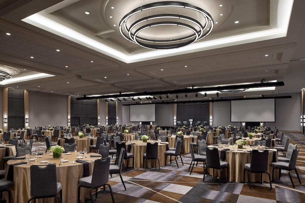 Hyatt Regency Washington 74/83