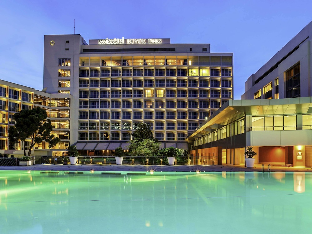 Swissotel Buyuk Efes 5/65