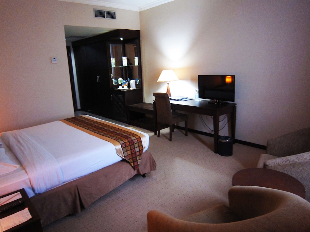 Furaya Hotel 23/37