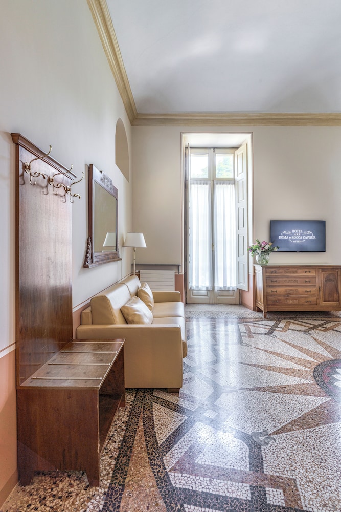 Hotel Roma E Rocca Cavour 48/82