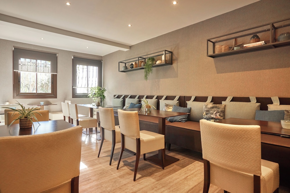 Van Der Valk Hotel Le Catalogne 46/72