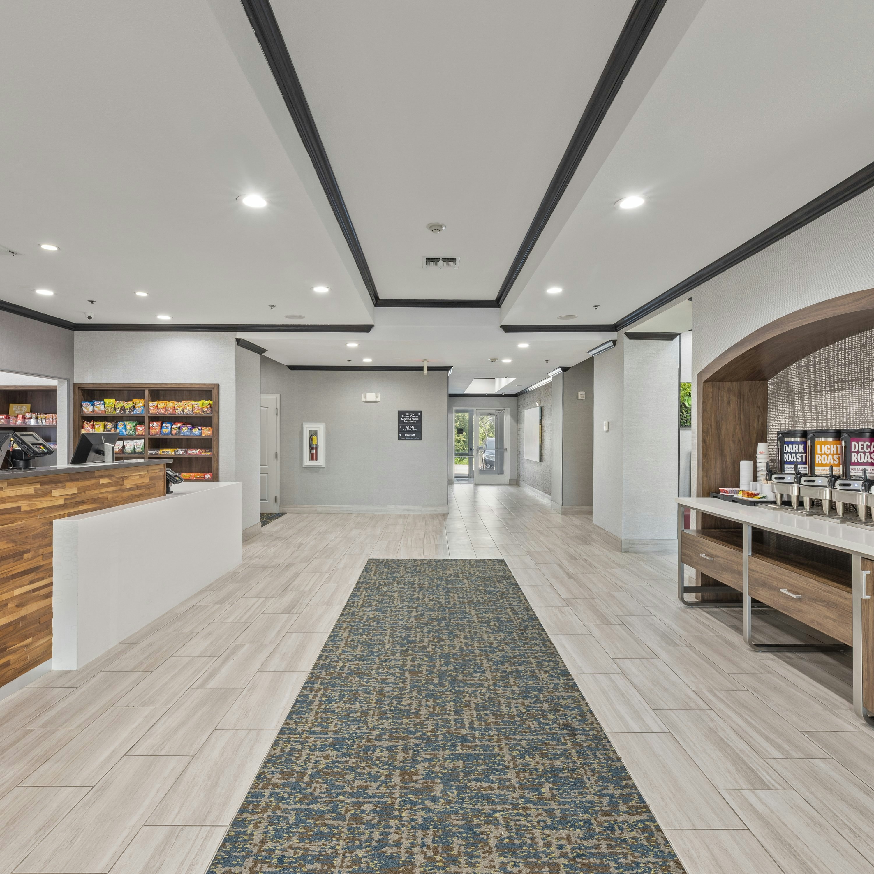Hampton Inn and Suites Denison, TX 12/60