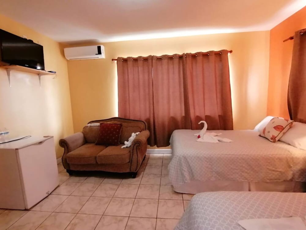 Sunset Ridge Hotel 29/55