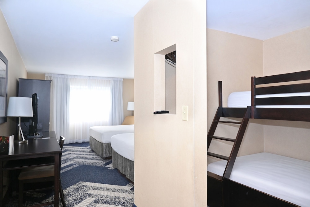 DELUXE, FAMILY, SUITE, BUNK BED