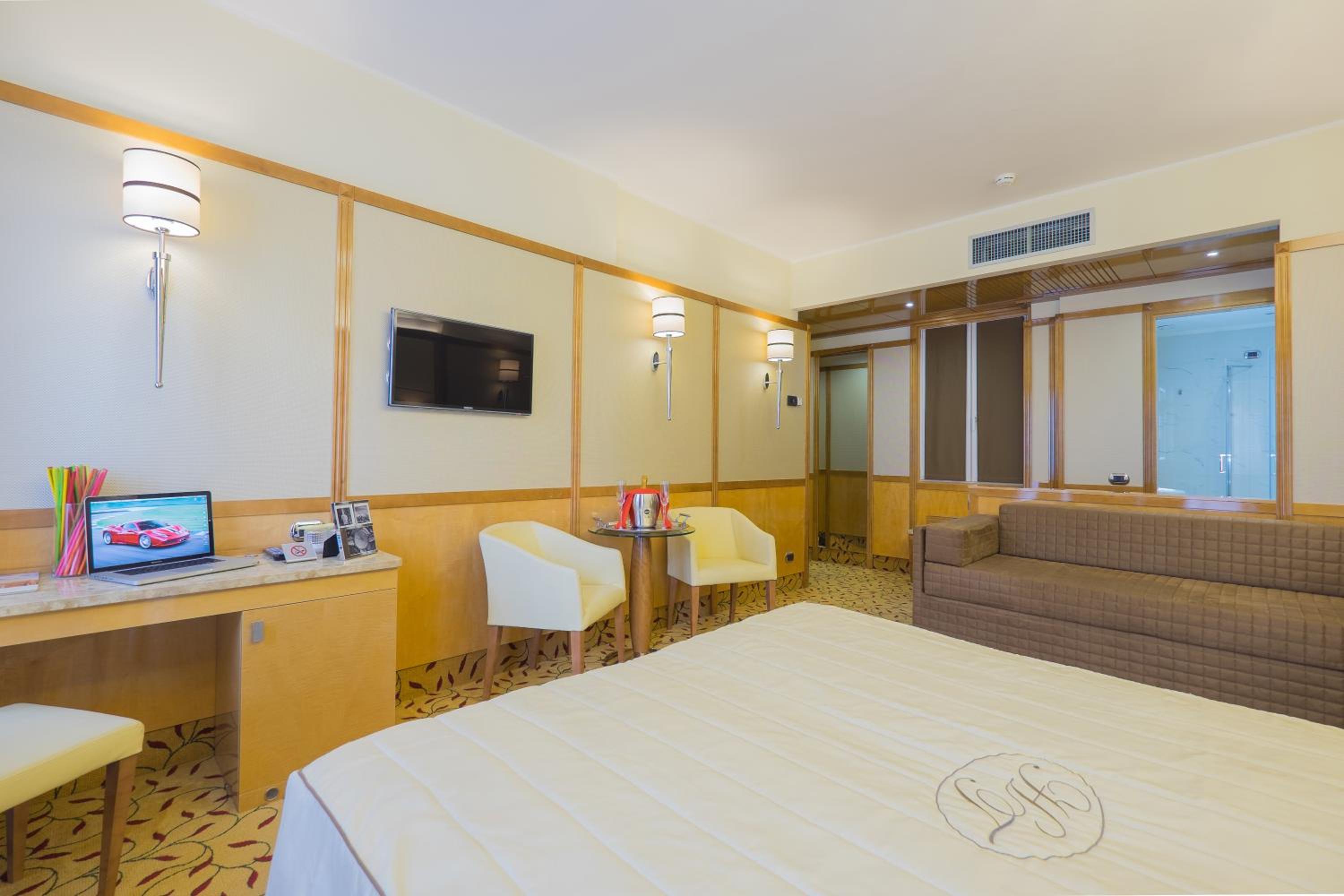 Junior Suite