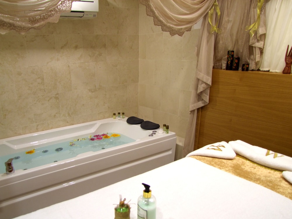 Wise Boutique Hotel & Spa 39/65