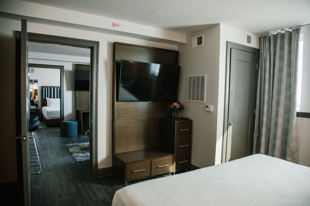 2 BEDROOMS, LUXURY, SUITE, 2 KING BEDS