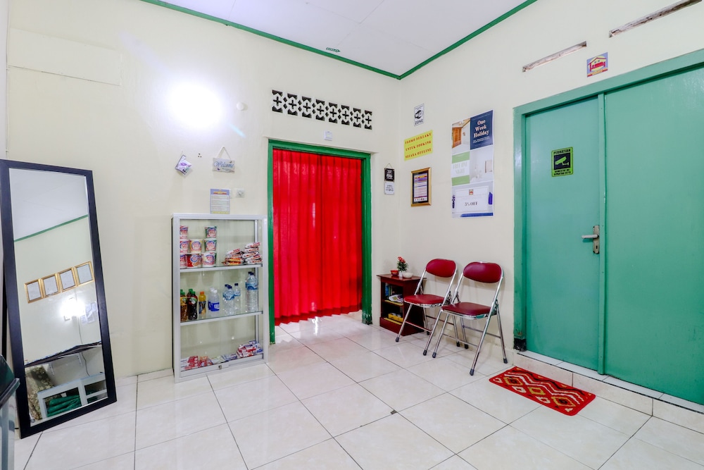 Bahagia Sederhana Home Stay - Hostel by ZUZU 14/50