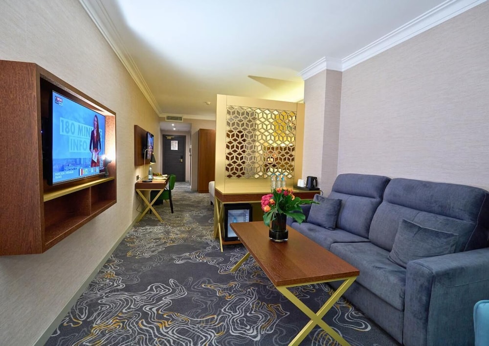 Hotel Saint Eugene 44/57