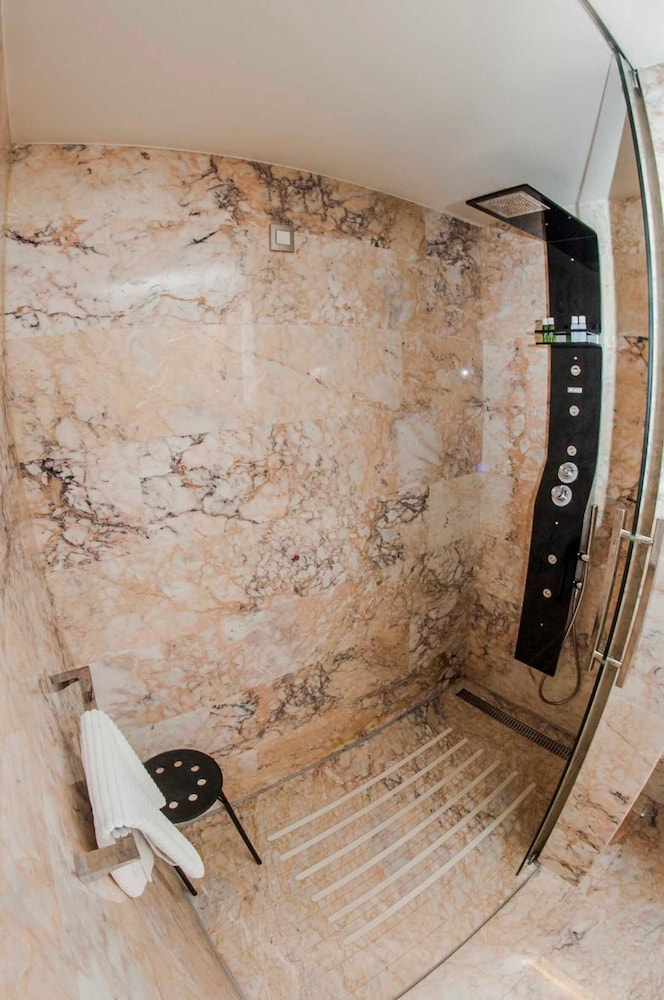 Boutique Hotel Astoria 41/66