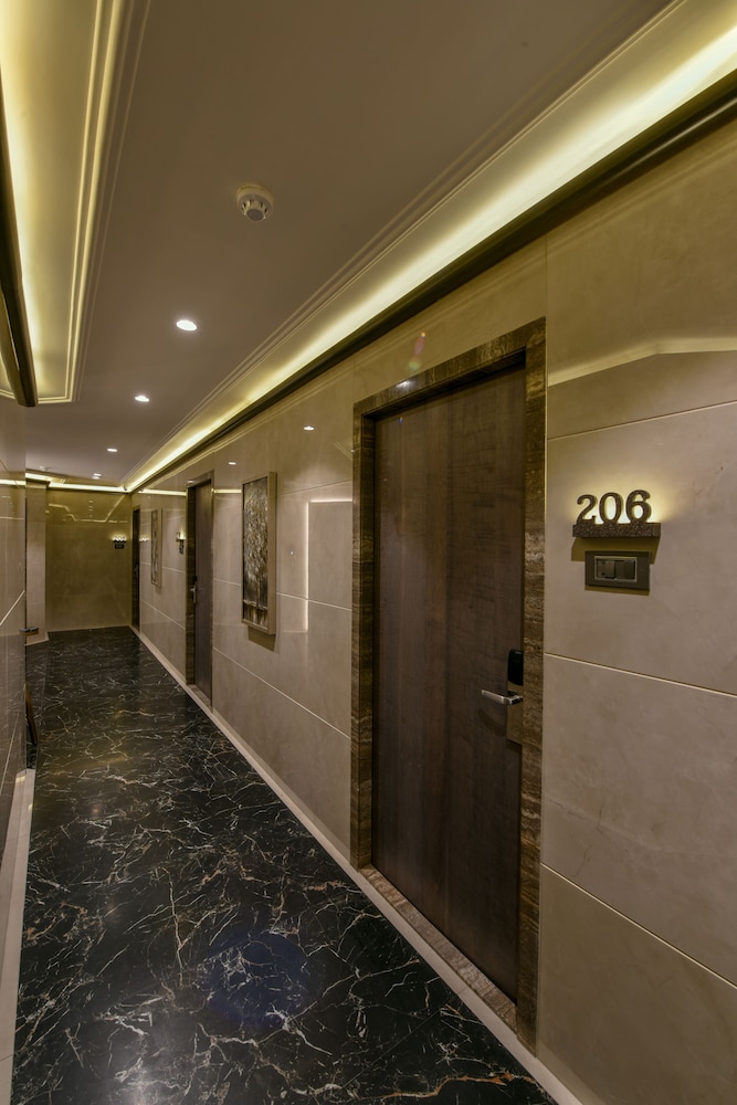 Hotel Orient Regency 22/34