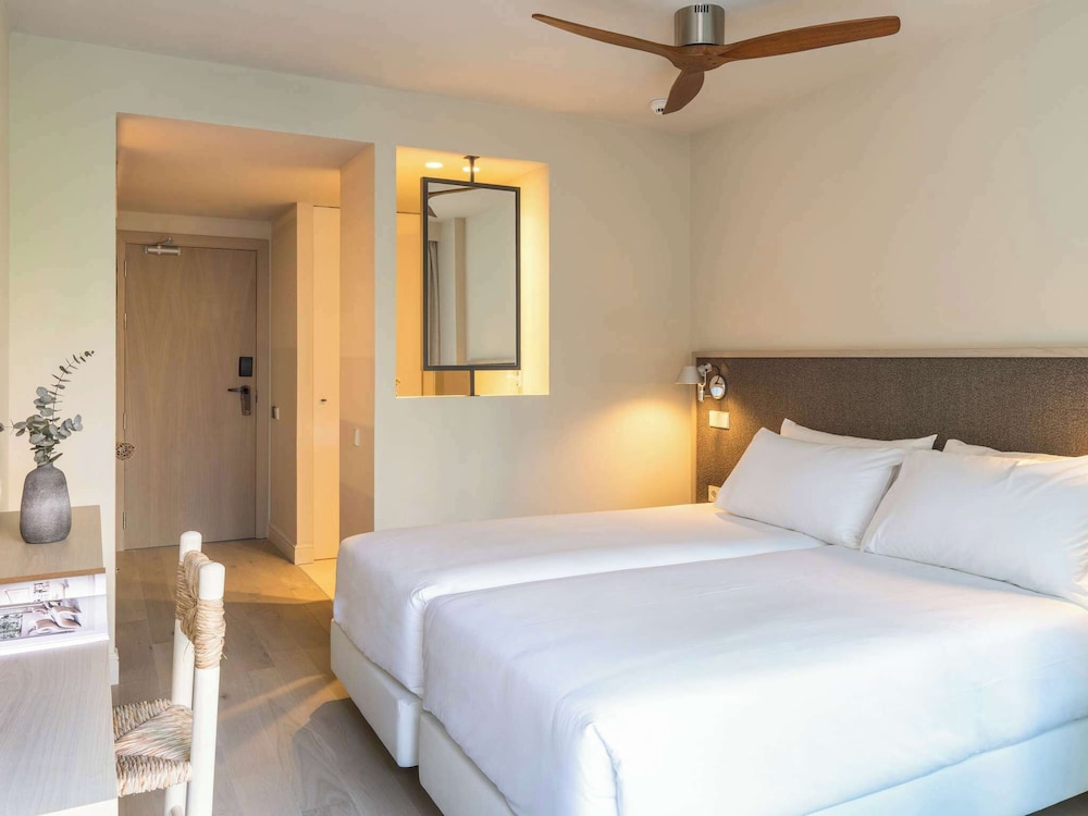 Standard, Queen Bed, Terrace