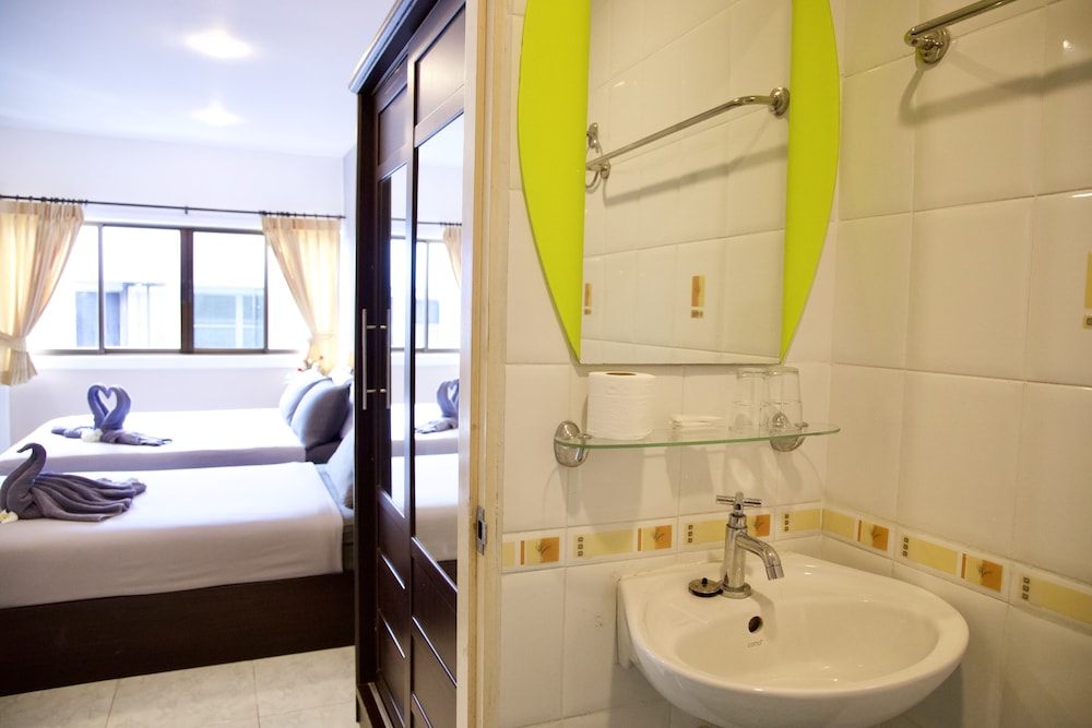 Golden Guesthouse 44/47