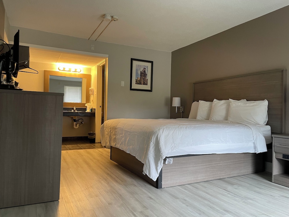 New Bedford Inn Suites 15/69