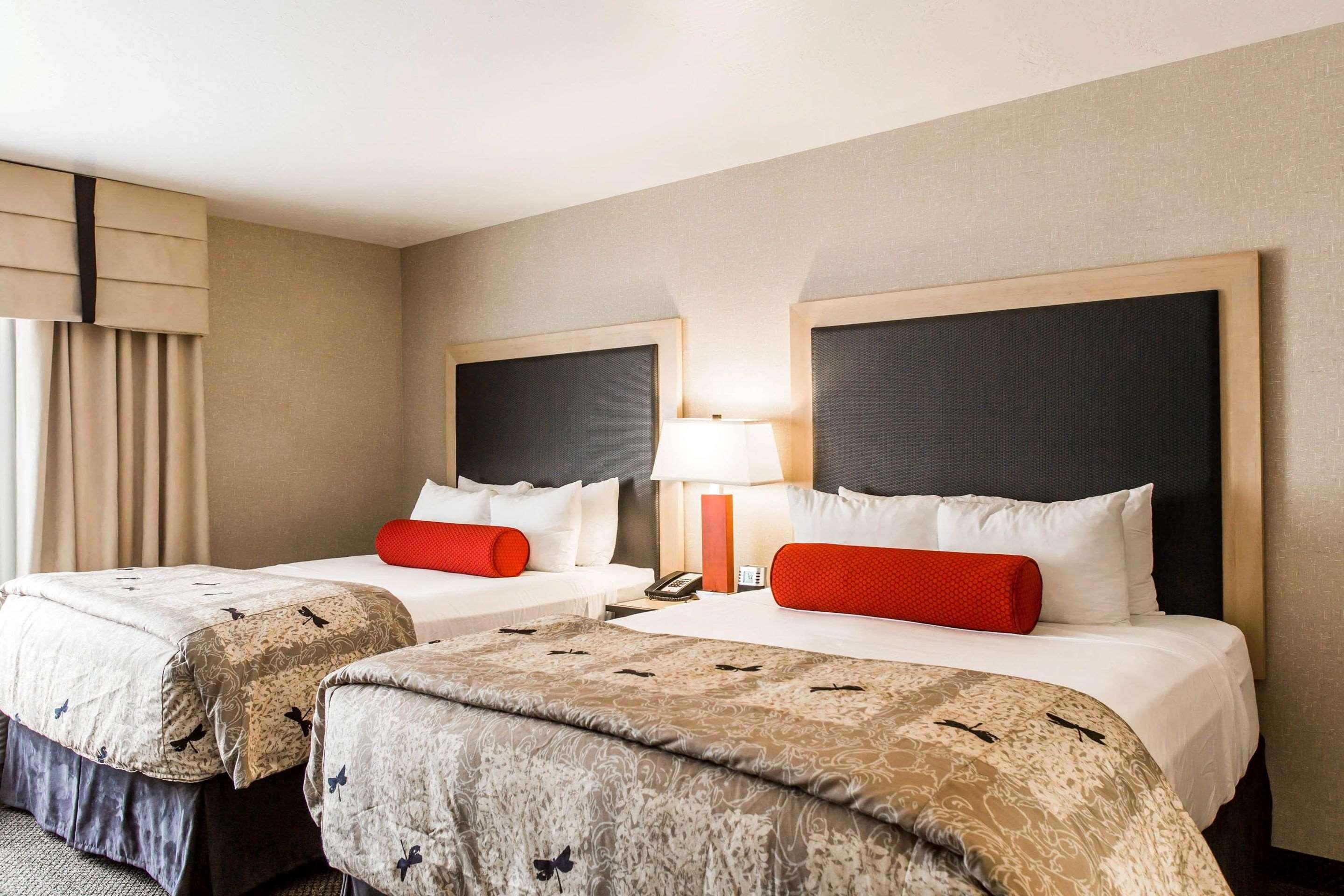 SUITE, 2 QUEEN BEDS, ACCESSIBLE