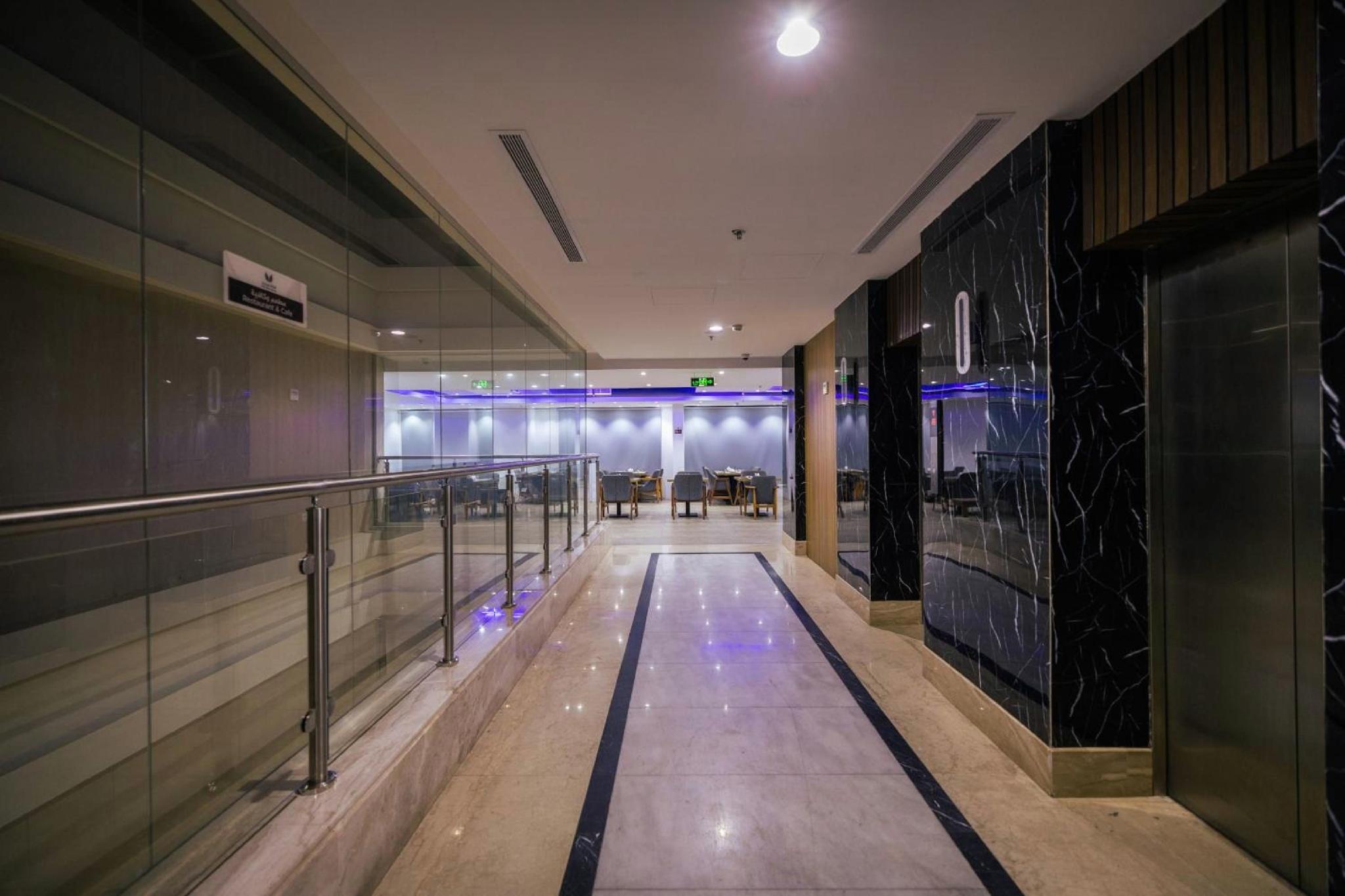 فندق ميرنيان(Mirnian Hotel) 21/40