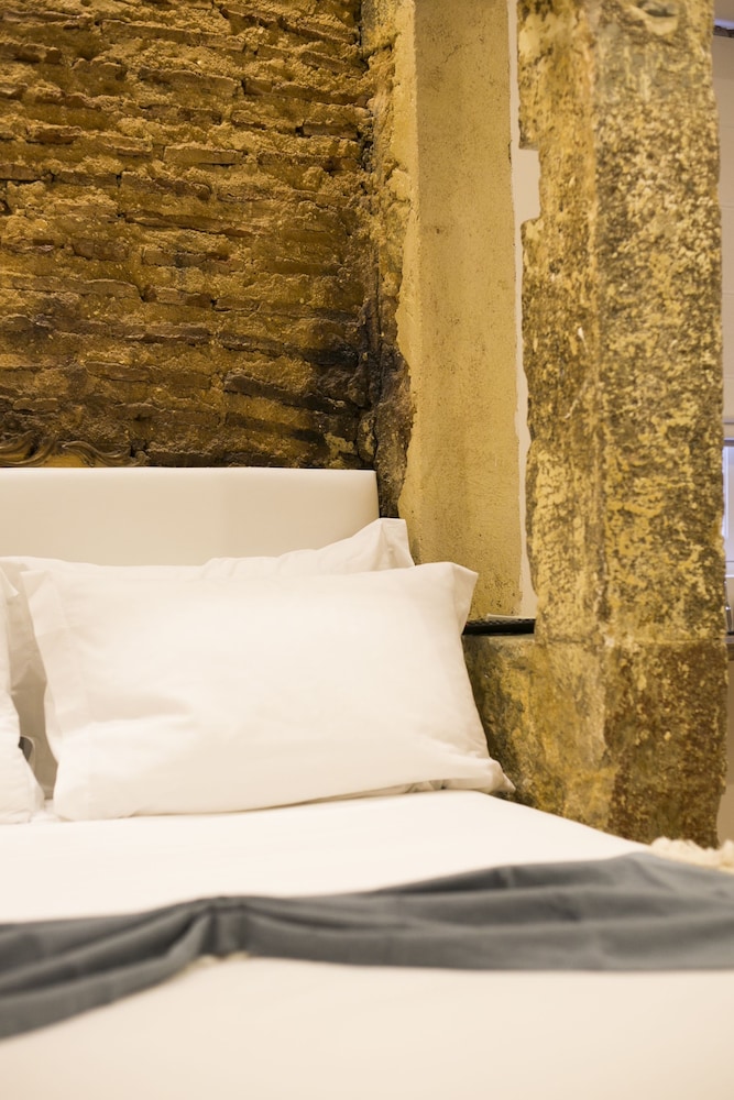 262 BOUTIQUE HOTEL 23/74