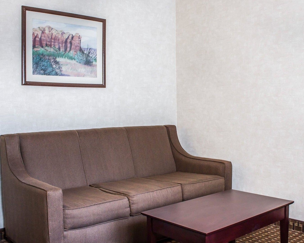 Quality Inn & Suites Yuma 34/50