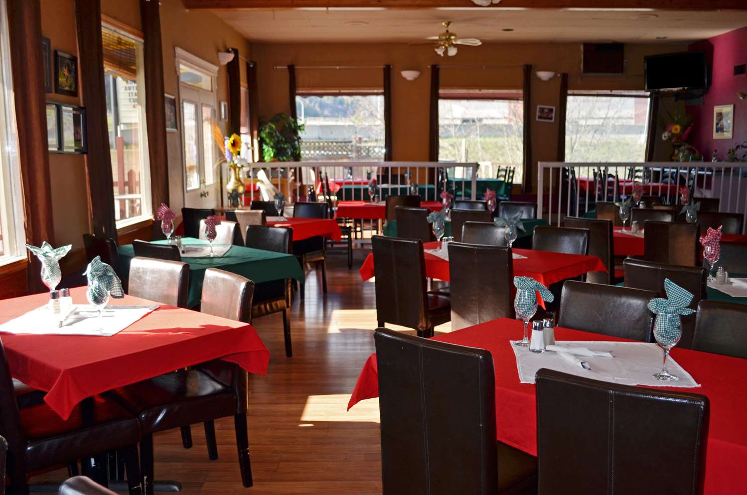 Canadas Best Value Inn Suites Castlegar 35/38