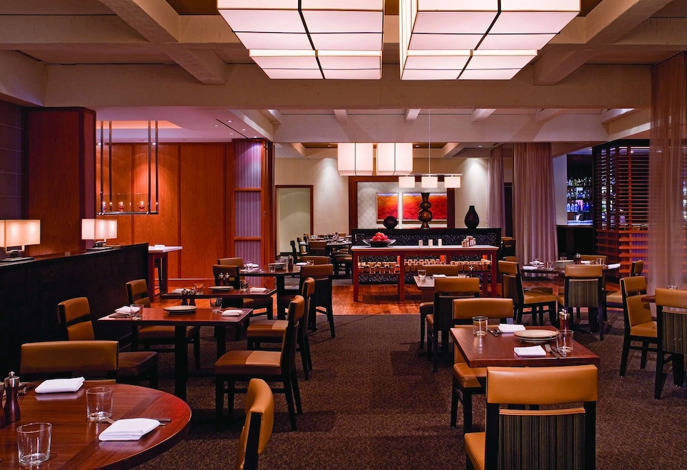 Hyatt Regency Wichita 59/80