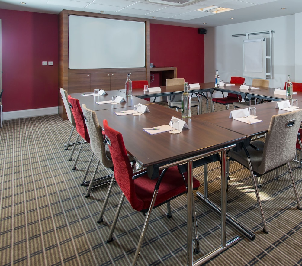 Express By Holiday Inn Birmingham Oldbury 50/61