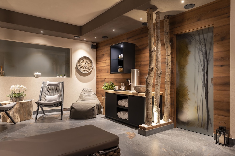 X Alp Hotel 5/64