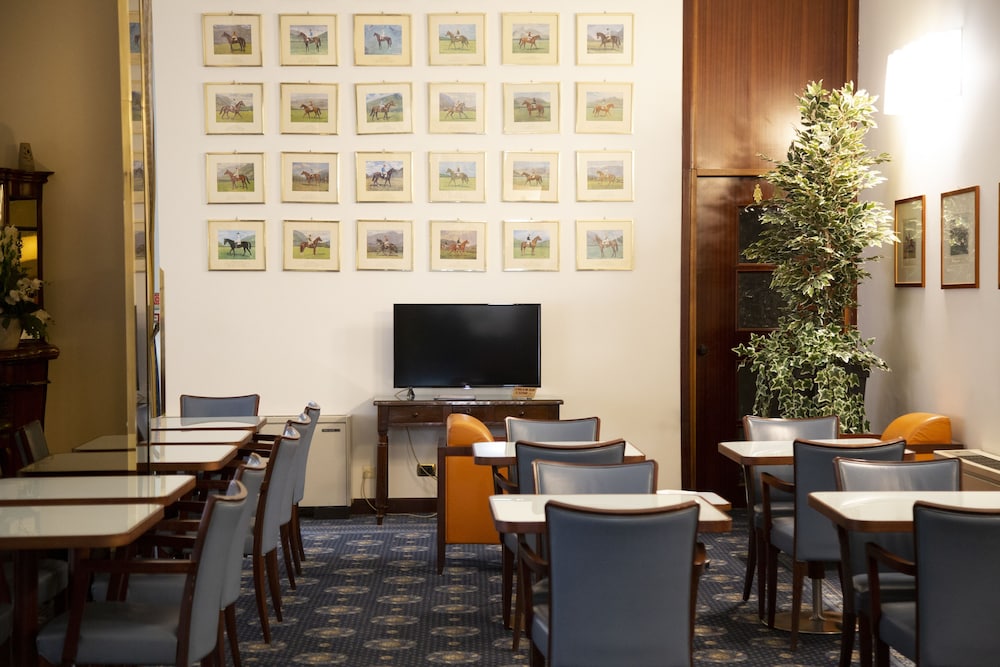 iH Hotels Milano Eur - Trezzano sul Naviglio 36/44