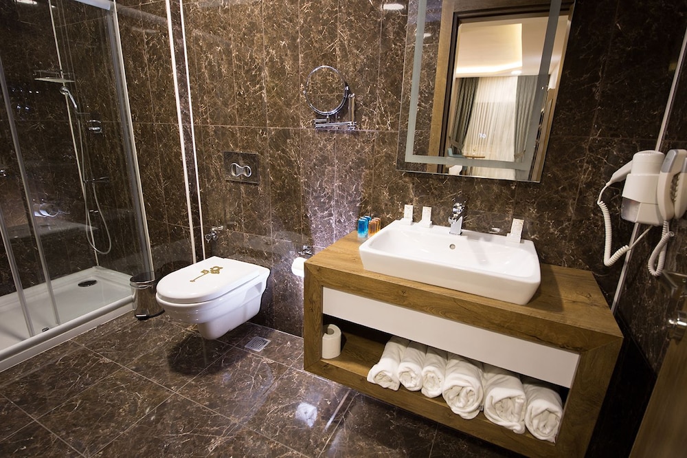 WHITE STAR HOTEL 45/49