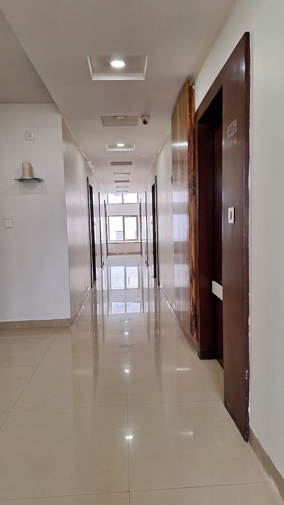 HOTEL ALANKAR PALACE 19/24