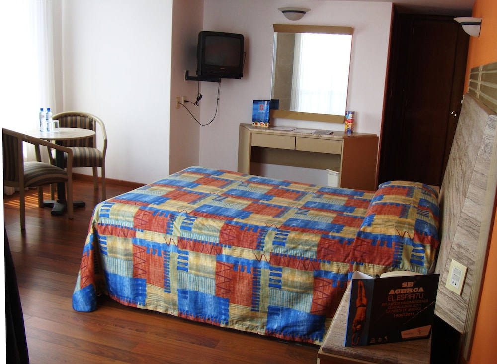 Hotel Cervantes 19/37