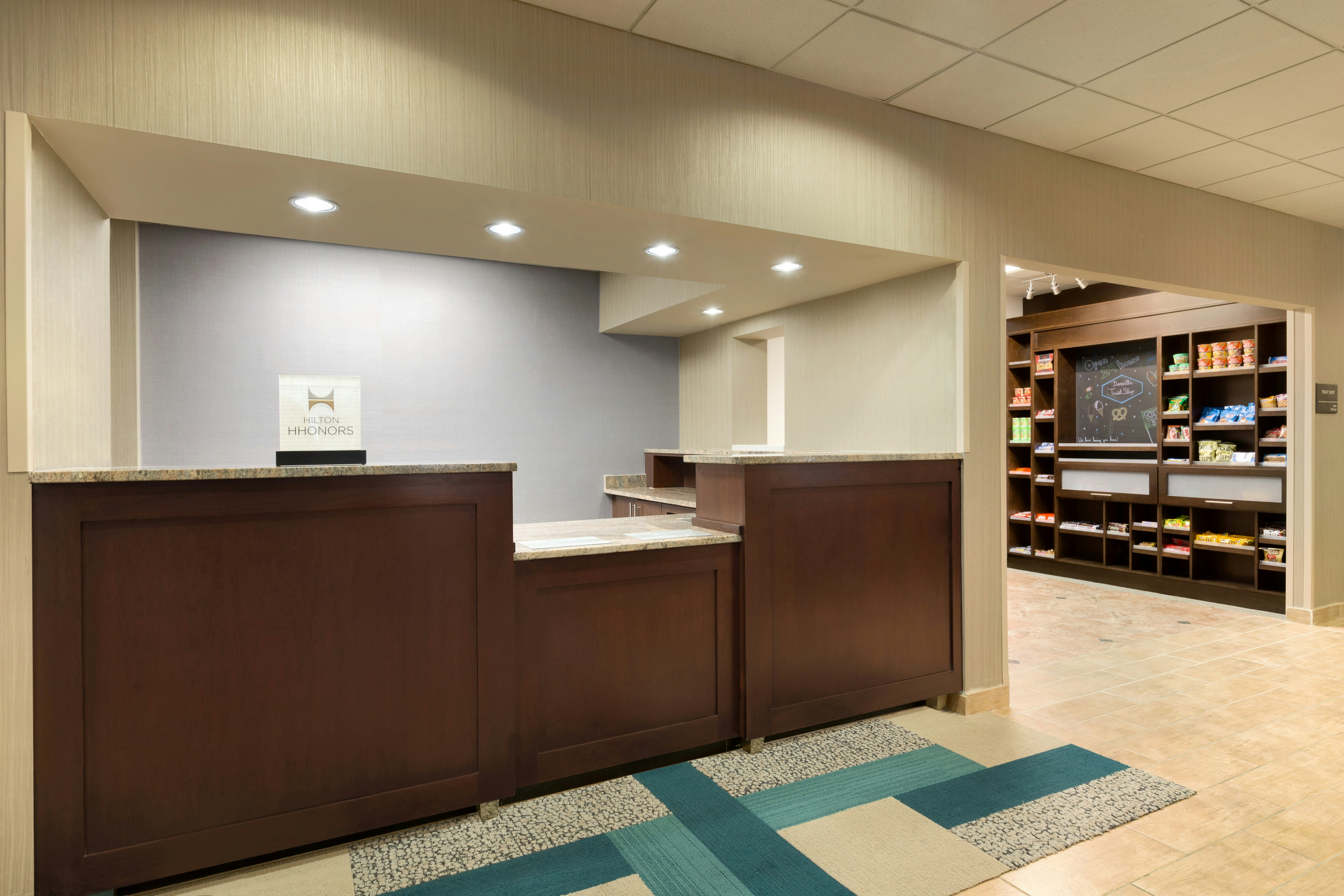 Lobby at Hampton Inn Denville/Rockaway/Parsippany, DENVILLE - NJ