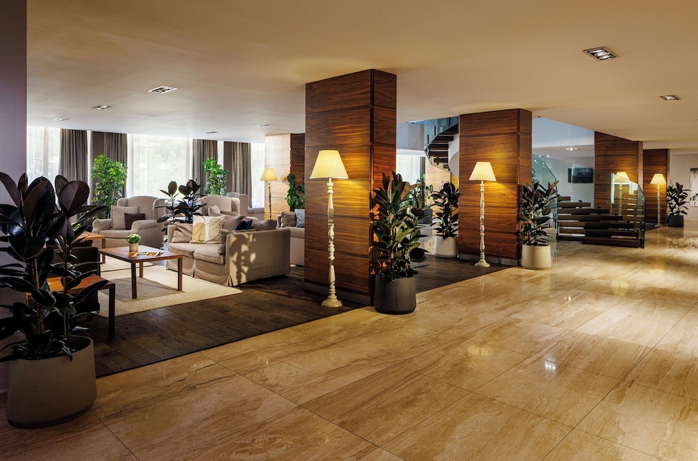Interhotel Sandanski 28/48