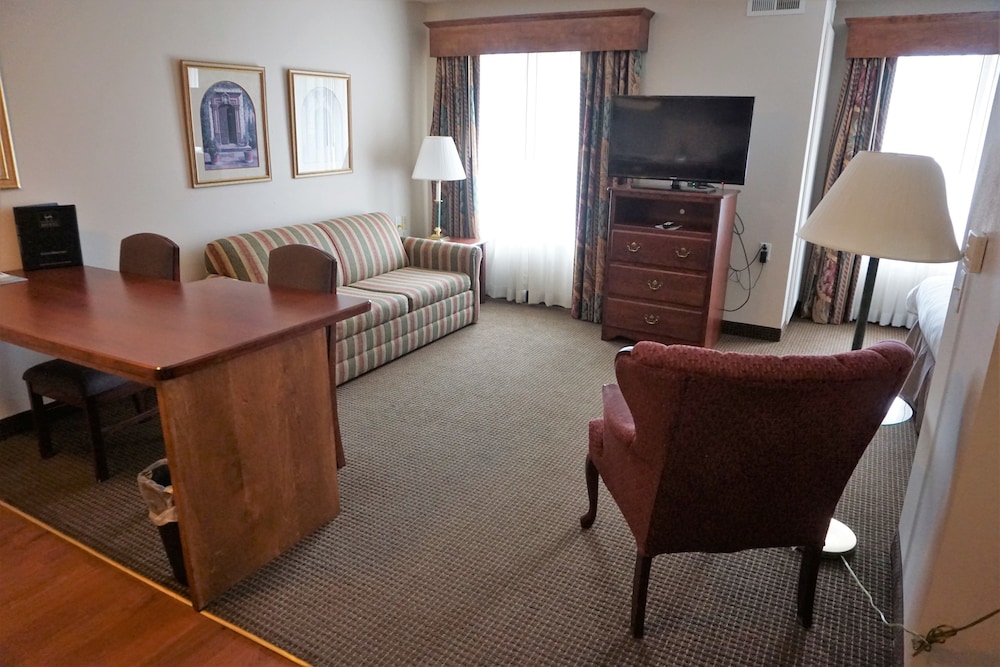 River Hills Hotel 25/66