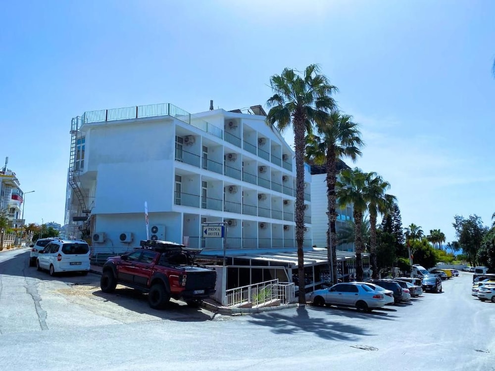 Prima Hotel 61/70