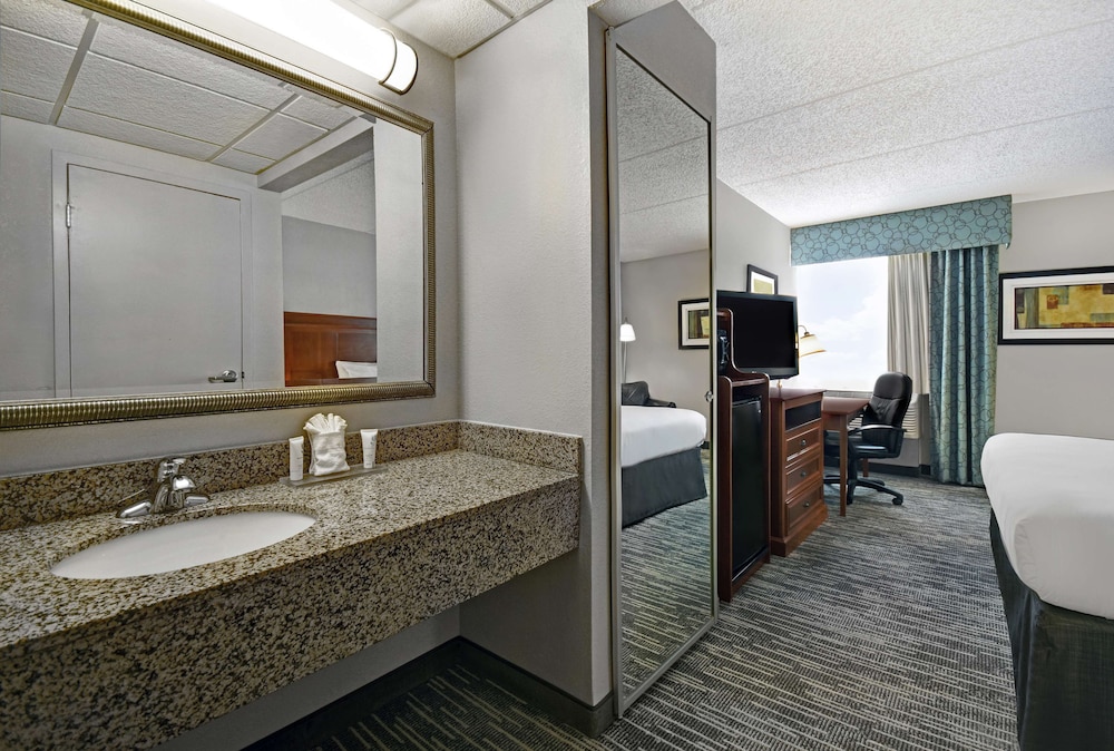 Spark by Hilton Rochester University Area 21/36