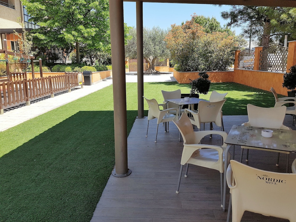 Alhama Hotel 48/64