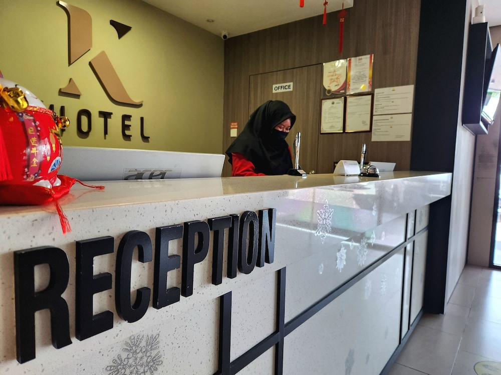 K Hotel Kota Kinabalu 4/35