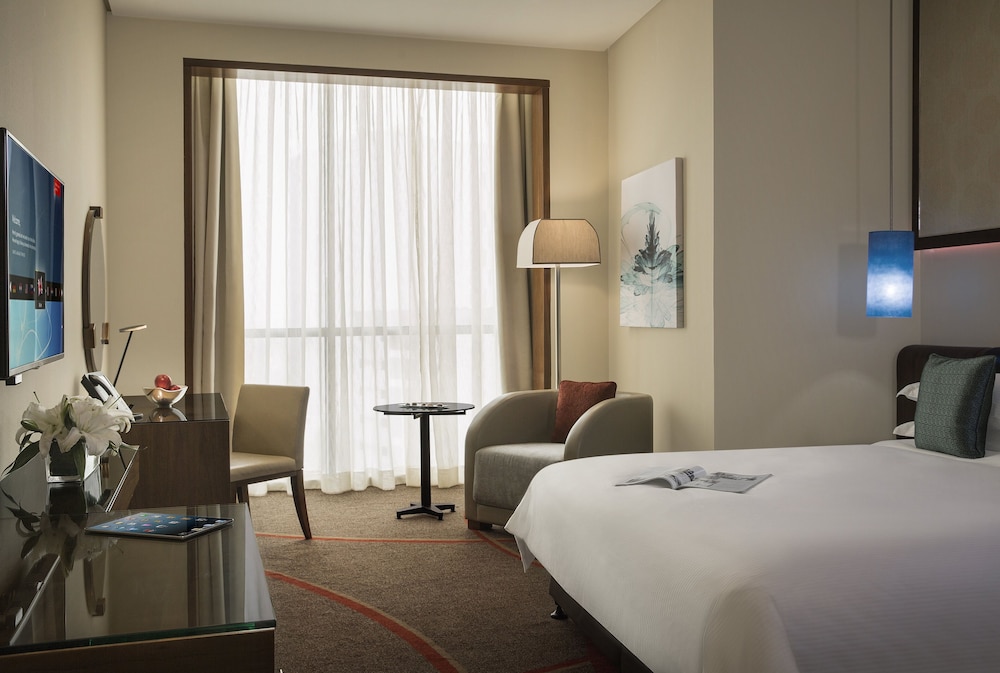 ROOM, KING BED