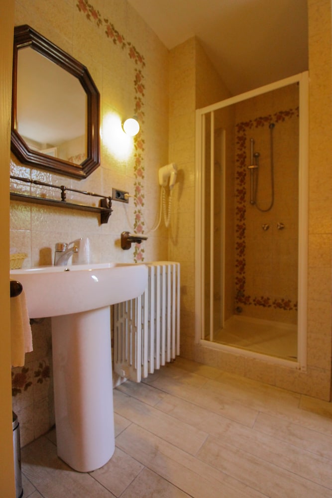 Hotel Moderno 7/50
